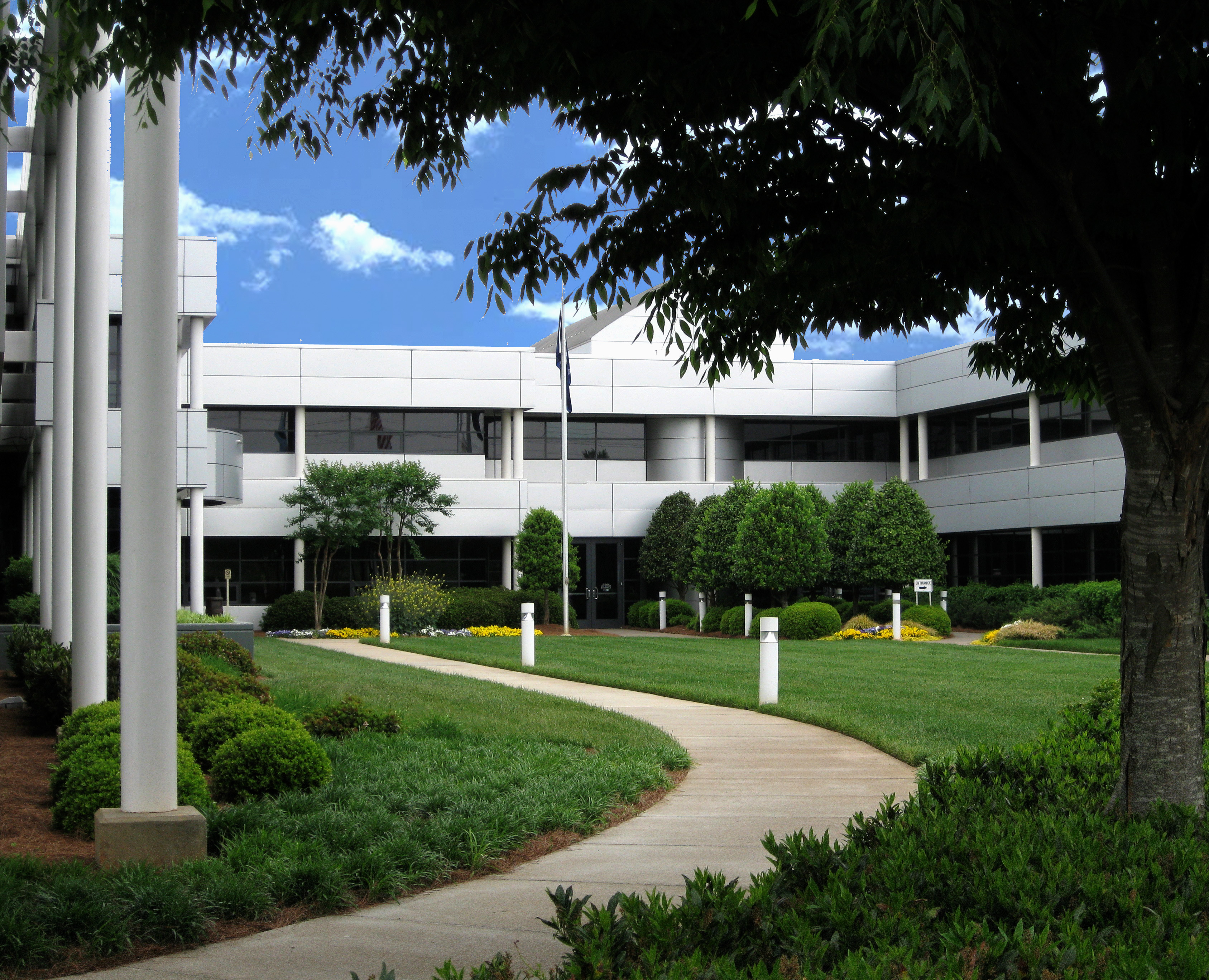 Draexlmaier Automotive 2011.jpg